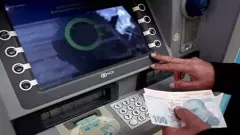 ATM’den Para Çekenleri İlgilendiriyor: Günlük Limitte Sessiz Değişiklik Yapıldı